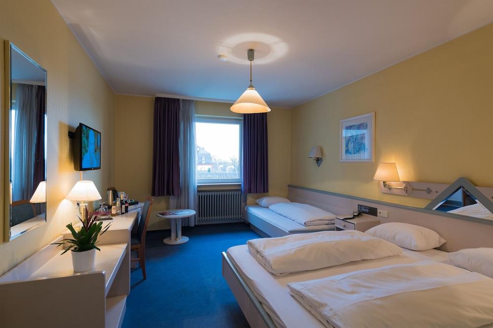 Tagungshotel Hoechster Hof Франкфурт на Майн Екстериор снимка
