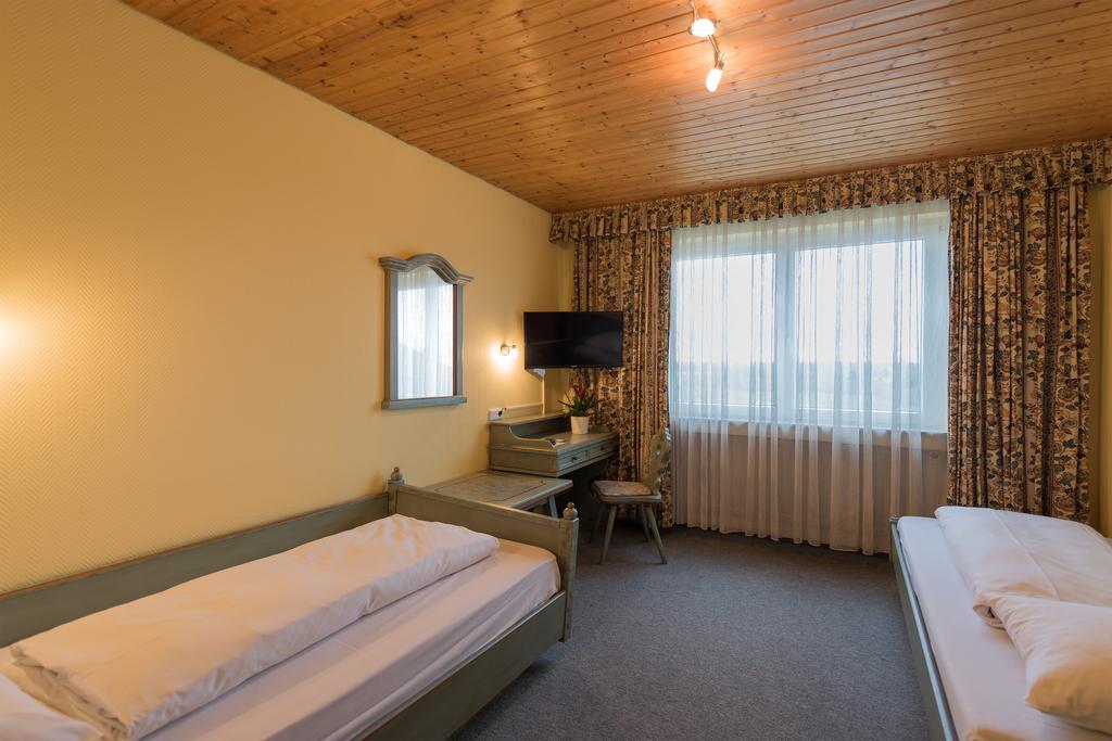 Tagungshotel Hoechster Hof Франкфурт на Майн Екстериор снимка